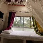 Hotel Hanuman Ghat On Lake Pichola