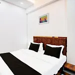 Hotel O Raj Gharana