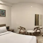 Vasudeva Hotel & Restaurant