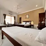 Revaas Lake View Boutique Stay