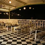 Hotel Karohi Villa