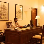 Hotel Karohi Villa