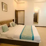 Hotel Jagat Villa Near Fatehsagar Lake