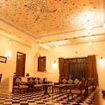 Hotel Karohi Villa
