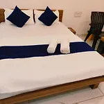 Hotel Bhavya Palace