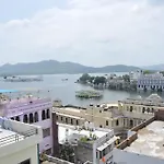 Hotel Gangaur Palace