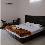 Rajmandir Holiday Inn