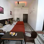 Hotel Katyani