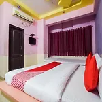 Hotel Palak Palace