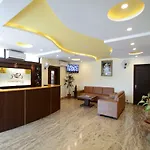 Capital O 35703 Hotel Sarovar Grand
