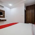 Oyo 26580 Hari Krishna Palace