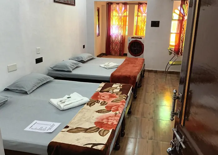 Jag Niwas Guest House & Pure Veg Restaurant
