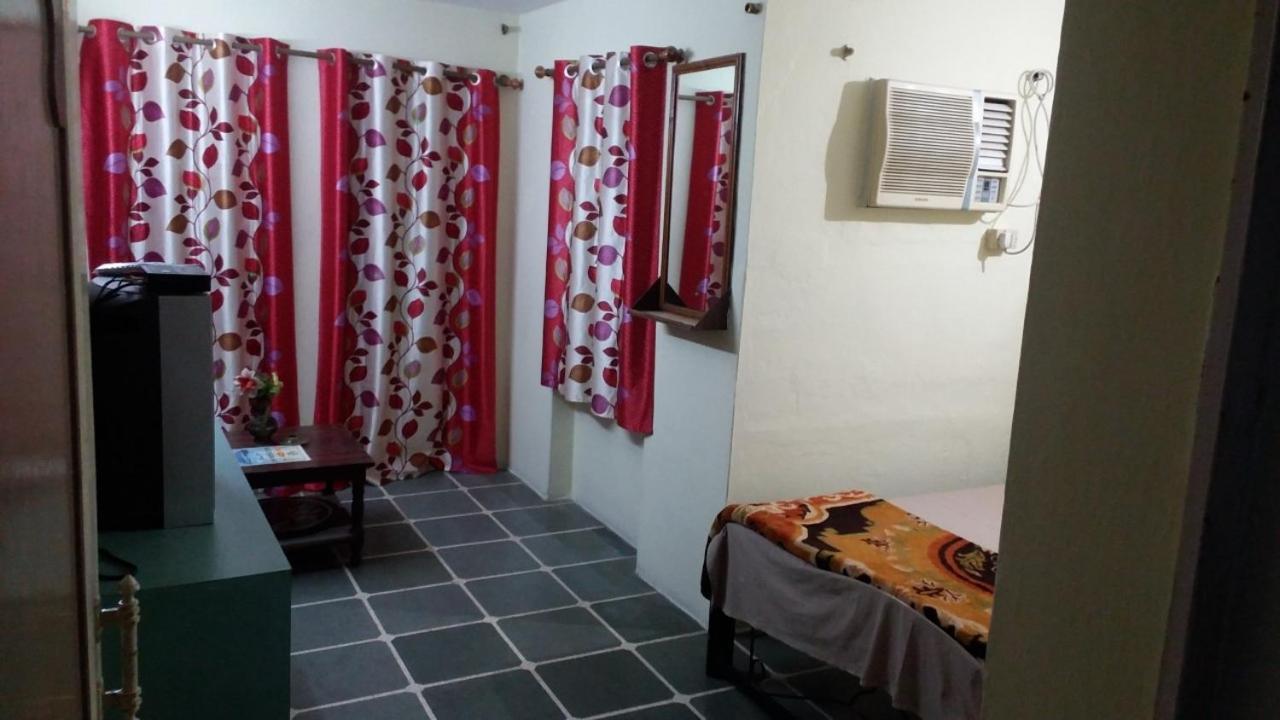 Jag Niwas & Pure Veg Restaurant Bed & Breakfast Udaipur