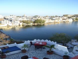 Karohi Haveli - A Heritage 3* Udaipur
