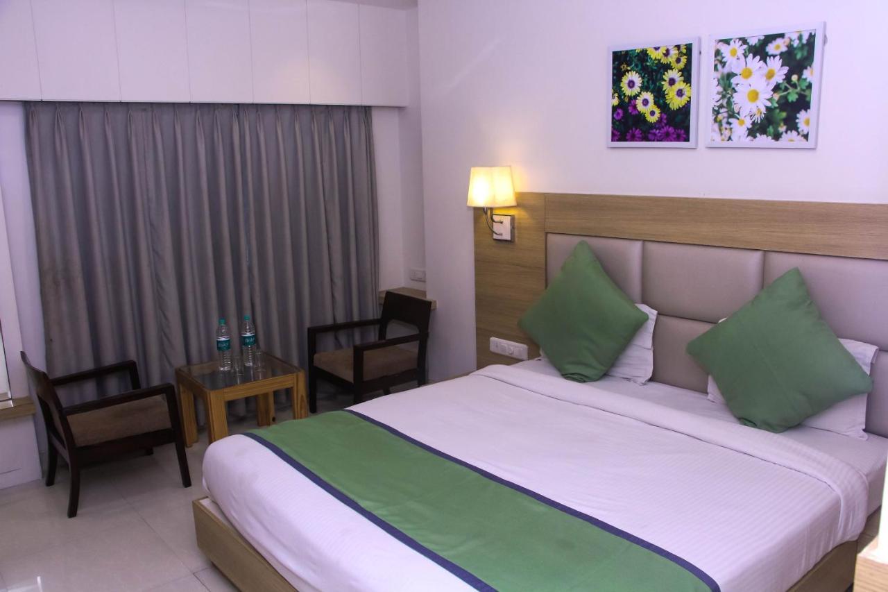 Hotel Blu Orchid Udaipur Hotel 3*