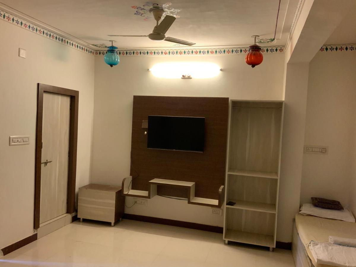 Full View