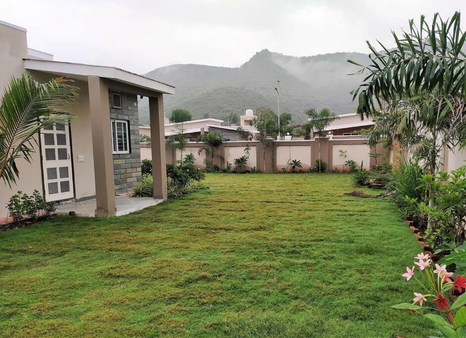 Nine Hill - 2bhk Private With Pool Udaipur