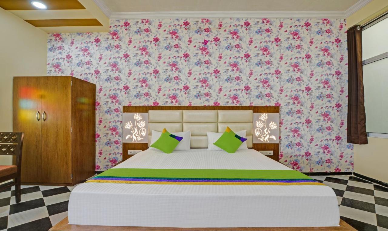 Vishvam Residency 3*