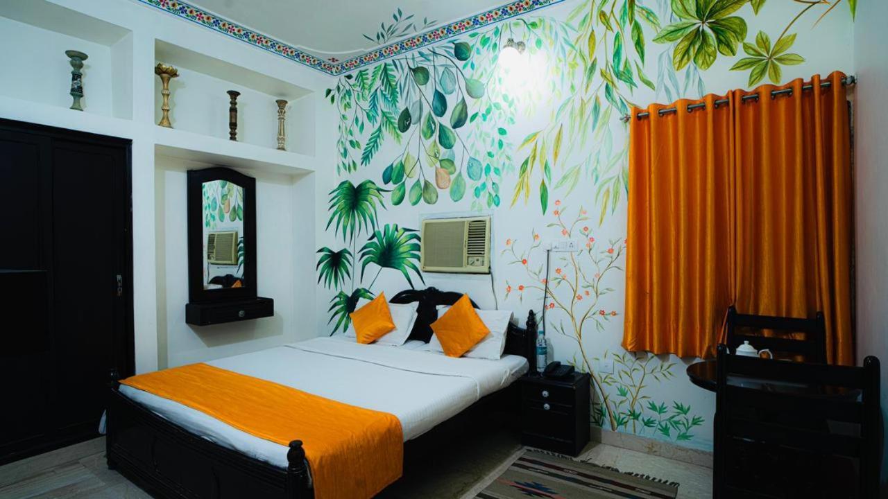 Hotel Lake Paradise 2*