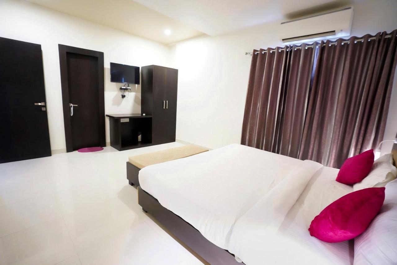 Suryansh Hotel
