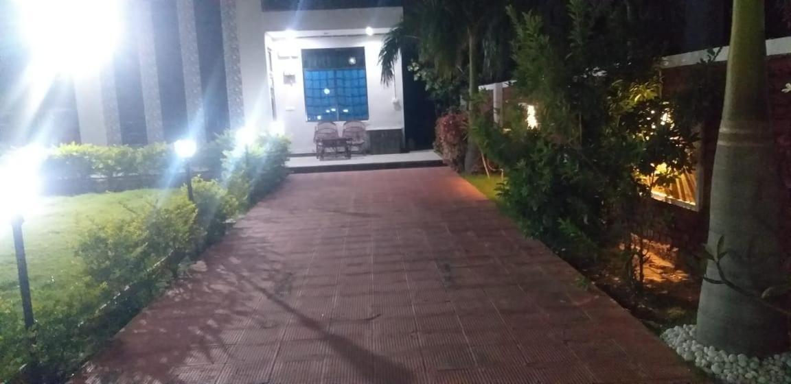 Junoon 13 Farm House