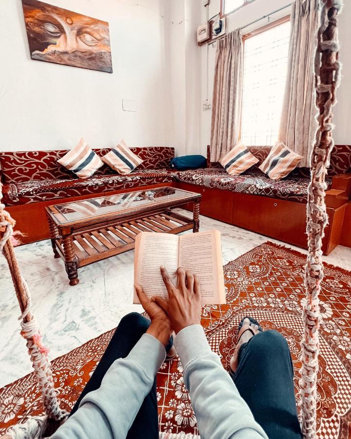 Musafir Hostel *