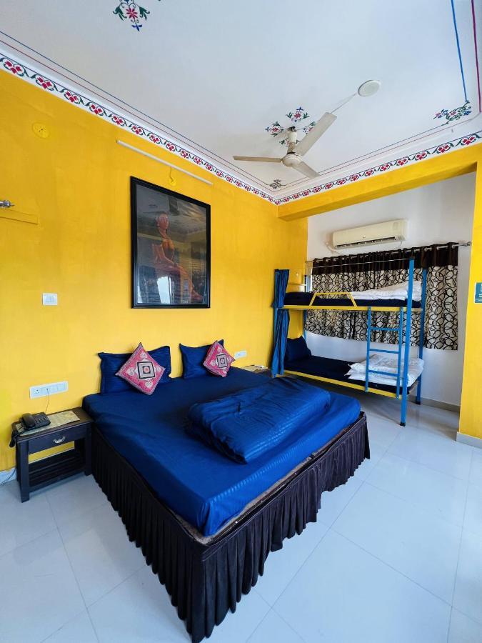 Mama Hostel *