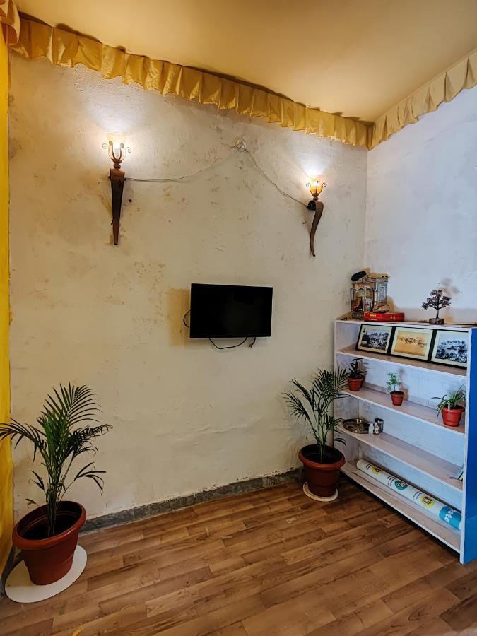 Mama Hostel *