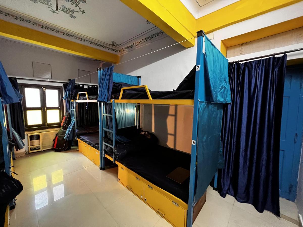 Mama Hostel *