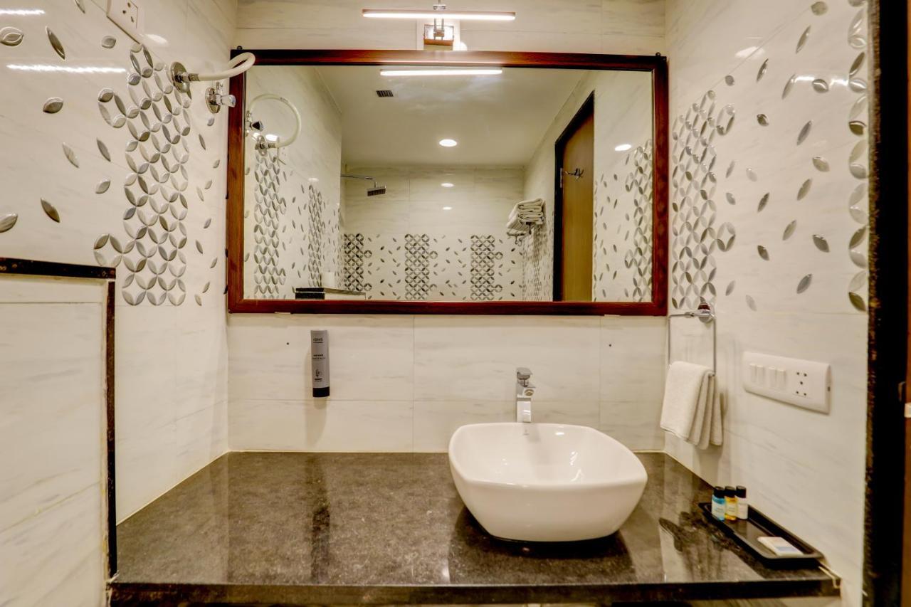 Shree Nanda Hotel 4*