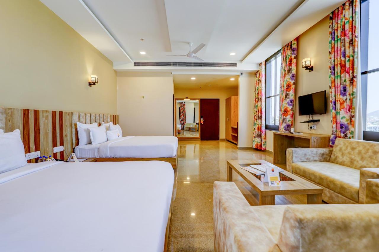 Hotel Shree Nanda 4*