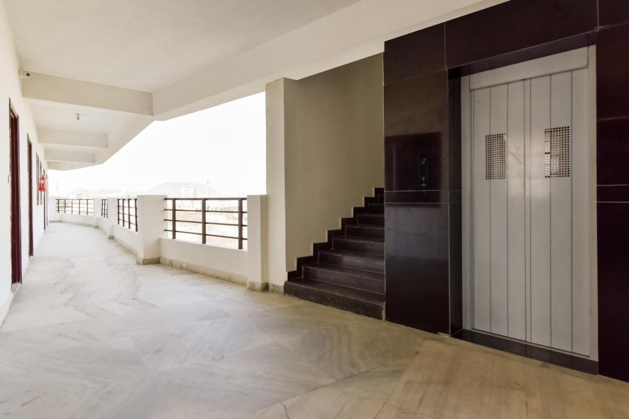 Oyo Grand Sita Blue Hotel
