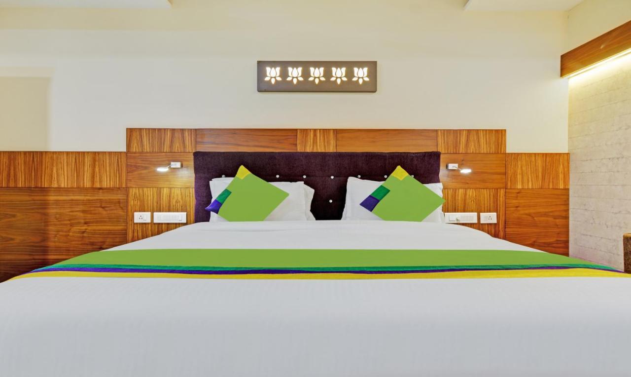 Mandovin, Hotel 3*