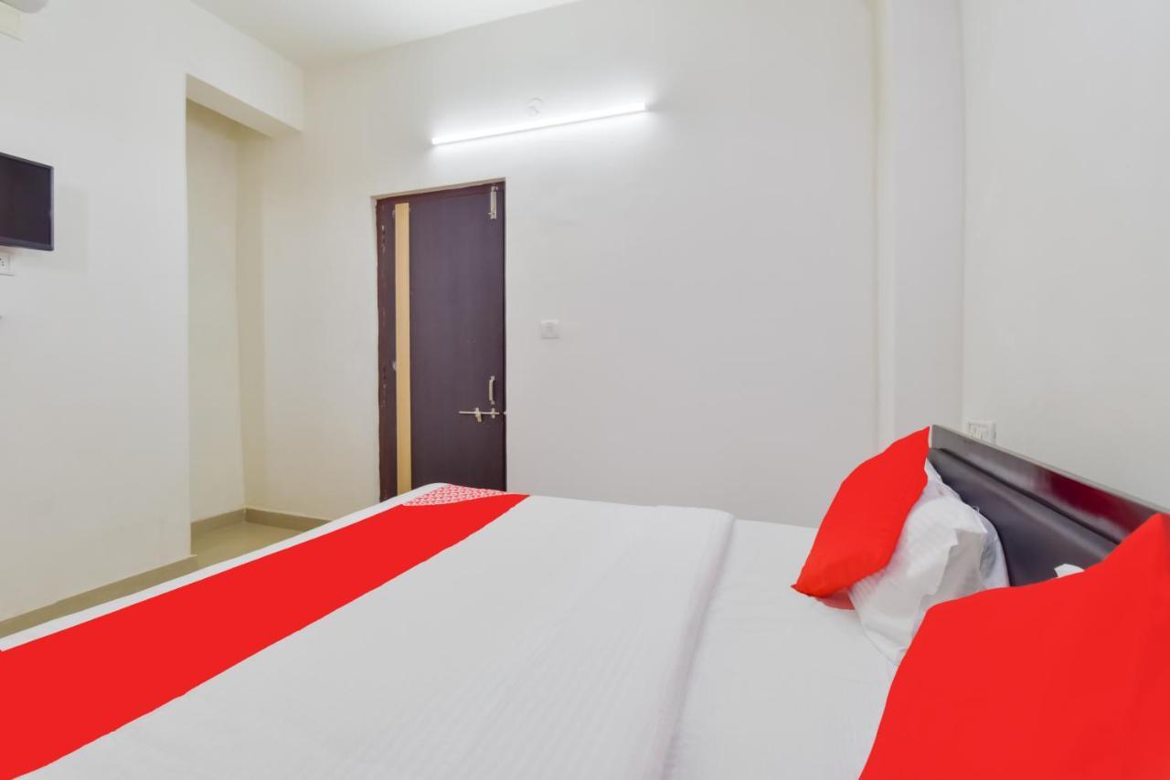 Oyo Grand Sita Blue Hotel 3*