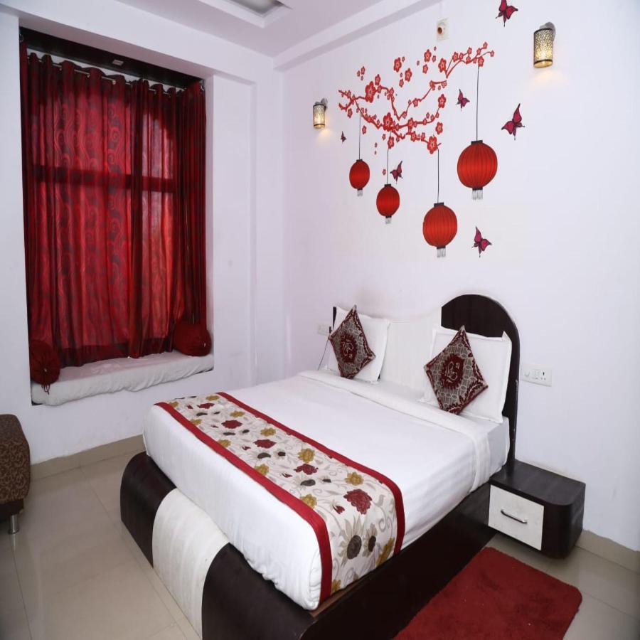 White Tulip-5 Mins From Airport With Swimming Pool 3*