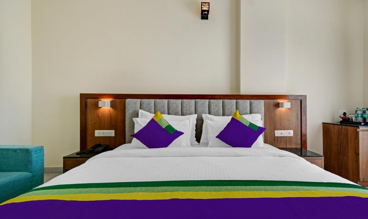Ratnam By Vasudha Hotels Hotel