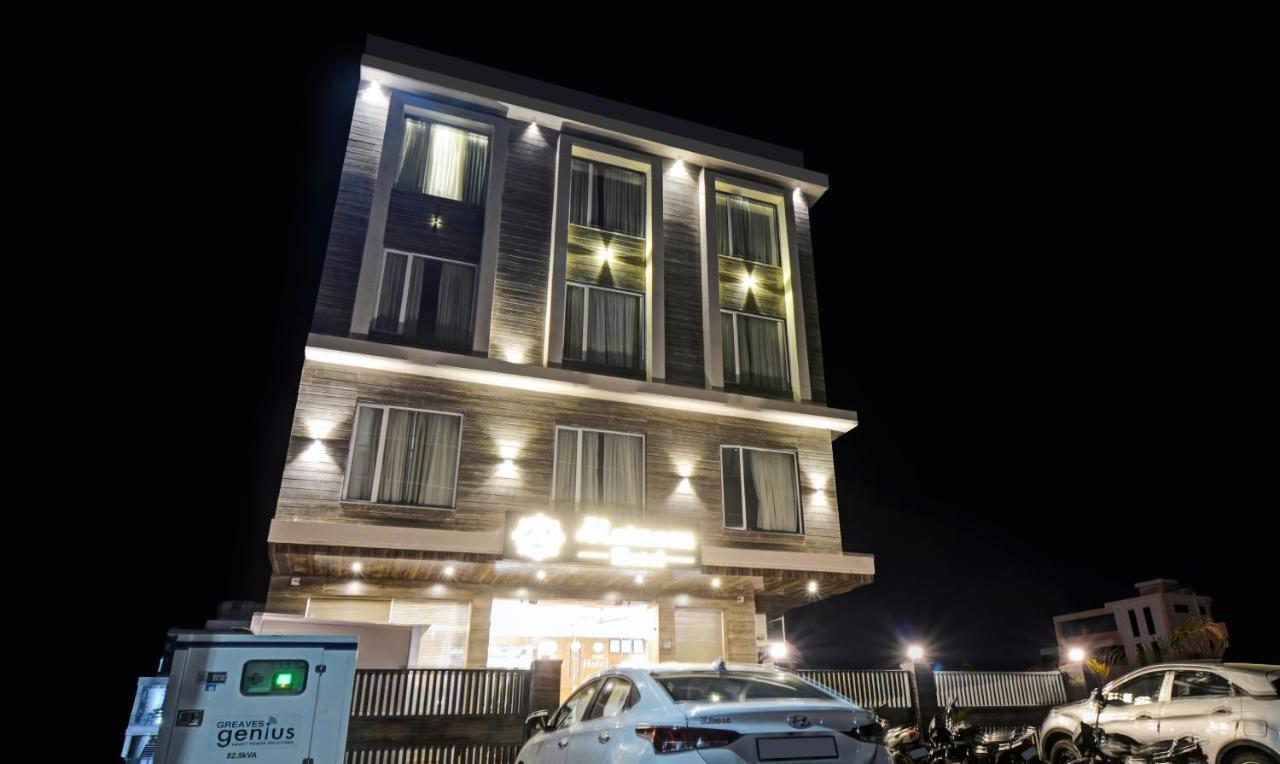 Ratnam By Vasudha Hotels Hotel 3*