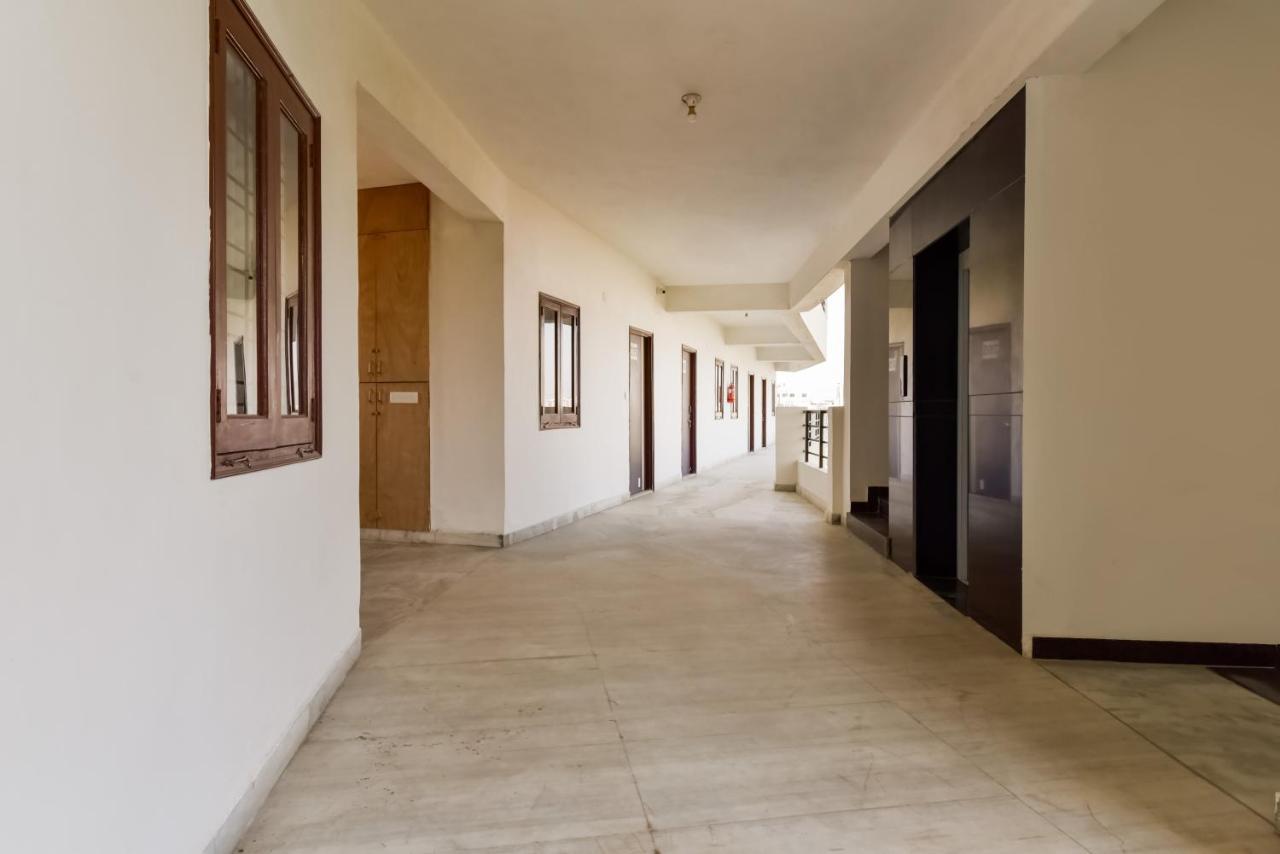 Oyo Grand Sita Blue Hotel 3*