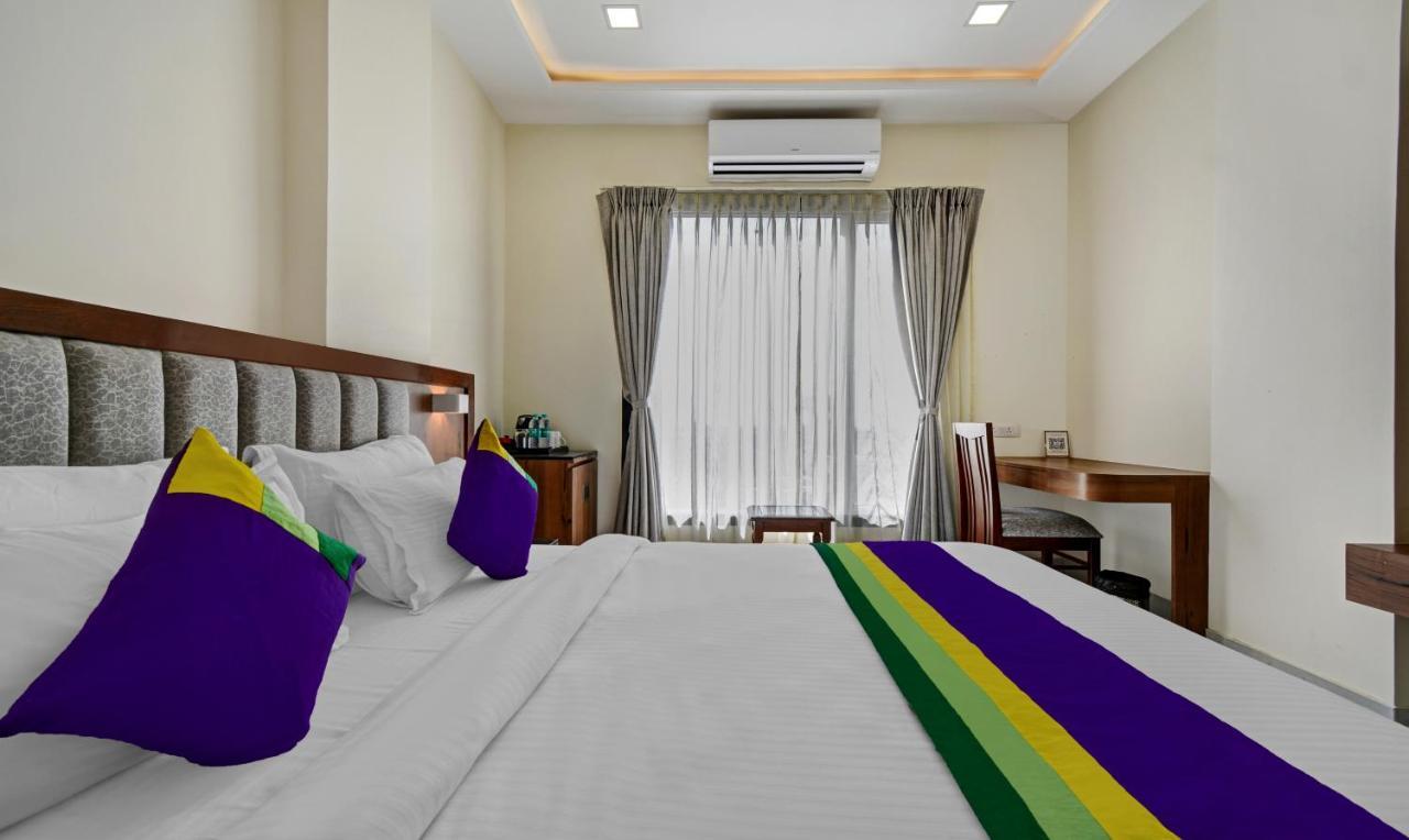 Ratnam By Vasudha Hotels 3*
