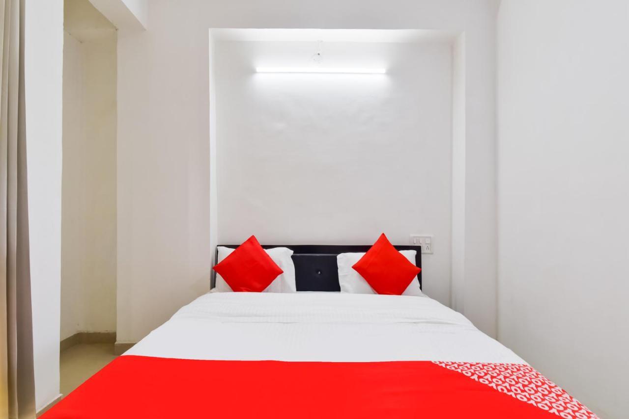 Oyo Grand Sita Blue