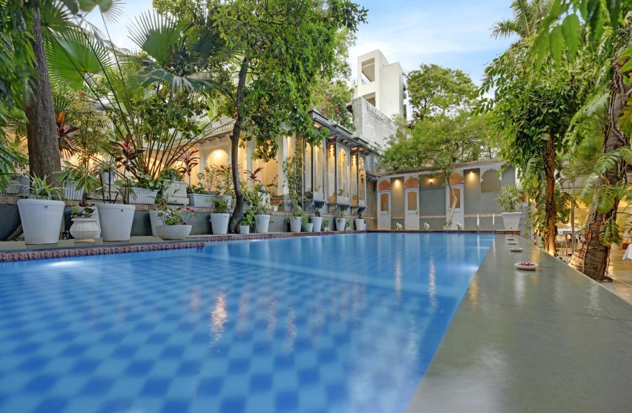 Hotel Raj Palace