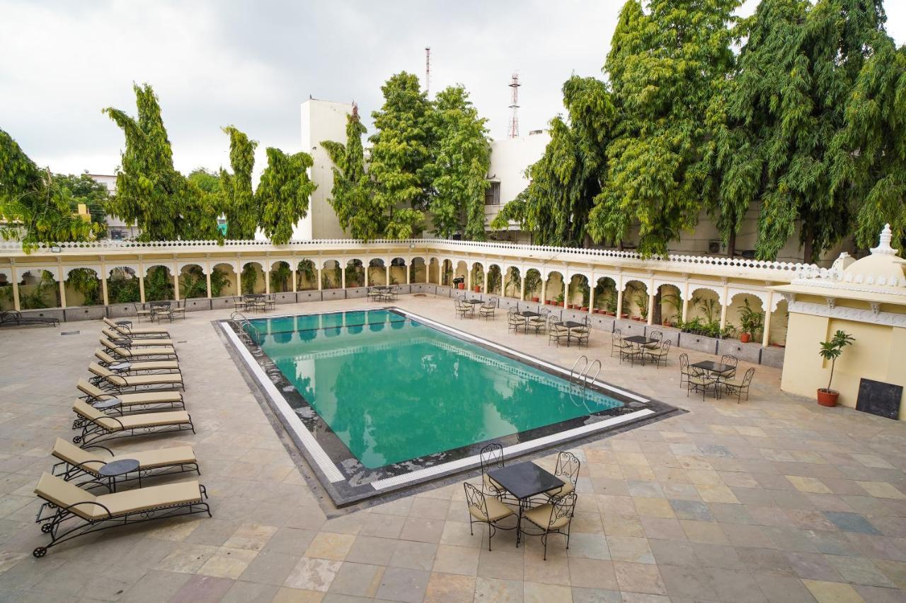 The Amar Mahal By Trulyy Resort 4*