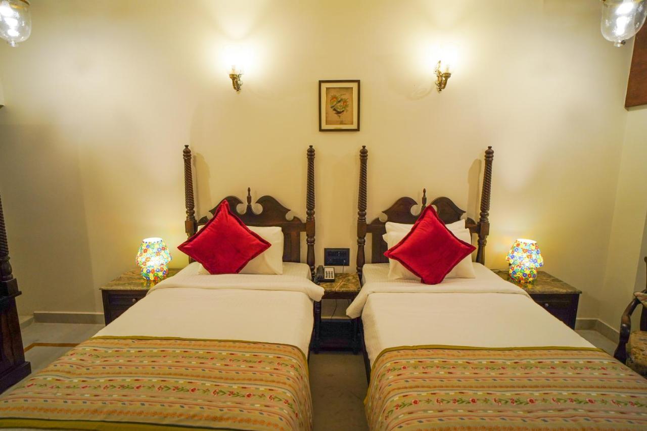 Resort The Amar Mahal By Trulyy 4*