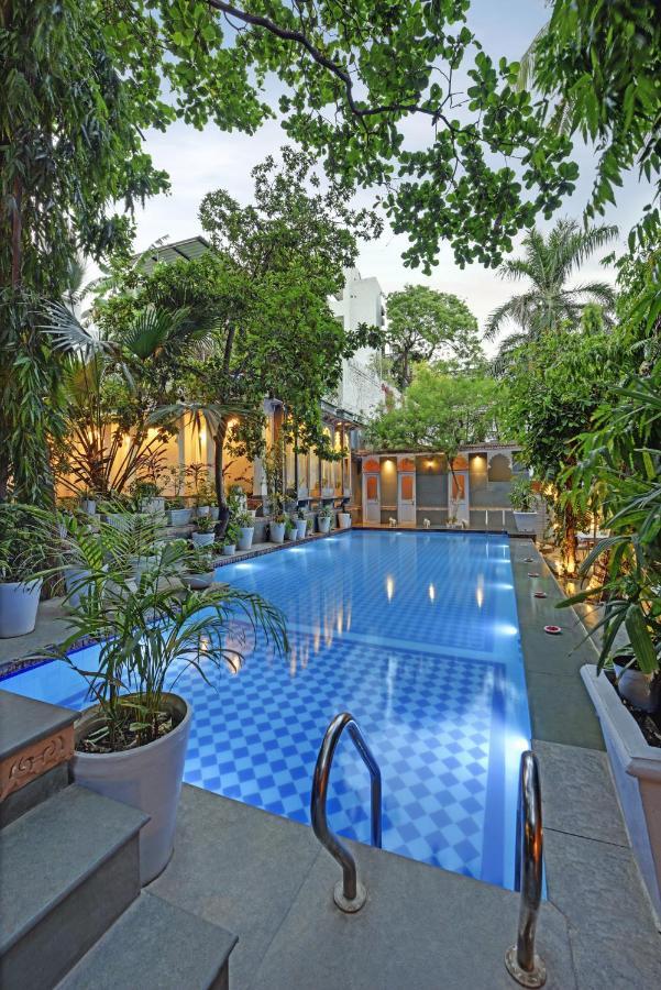 Hotel Raj Palace