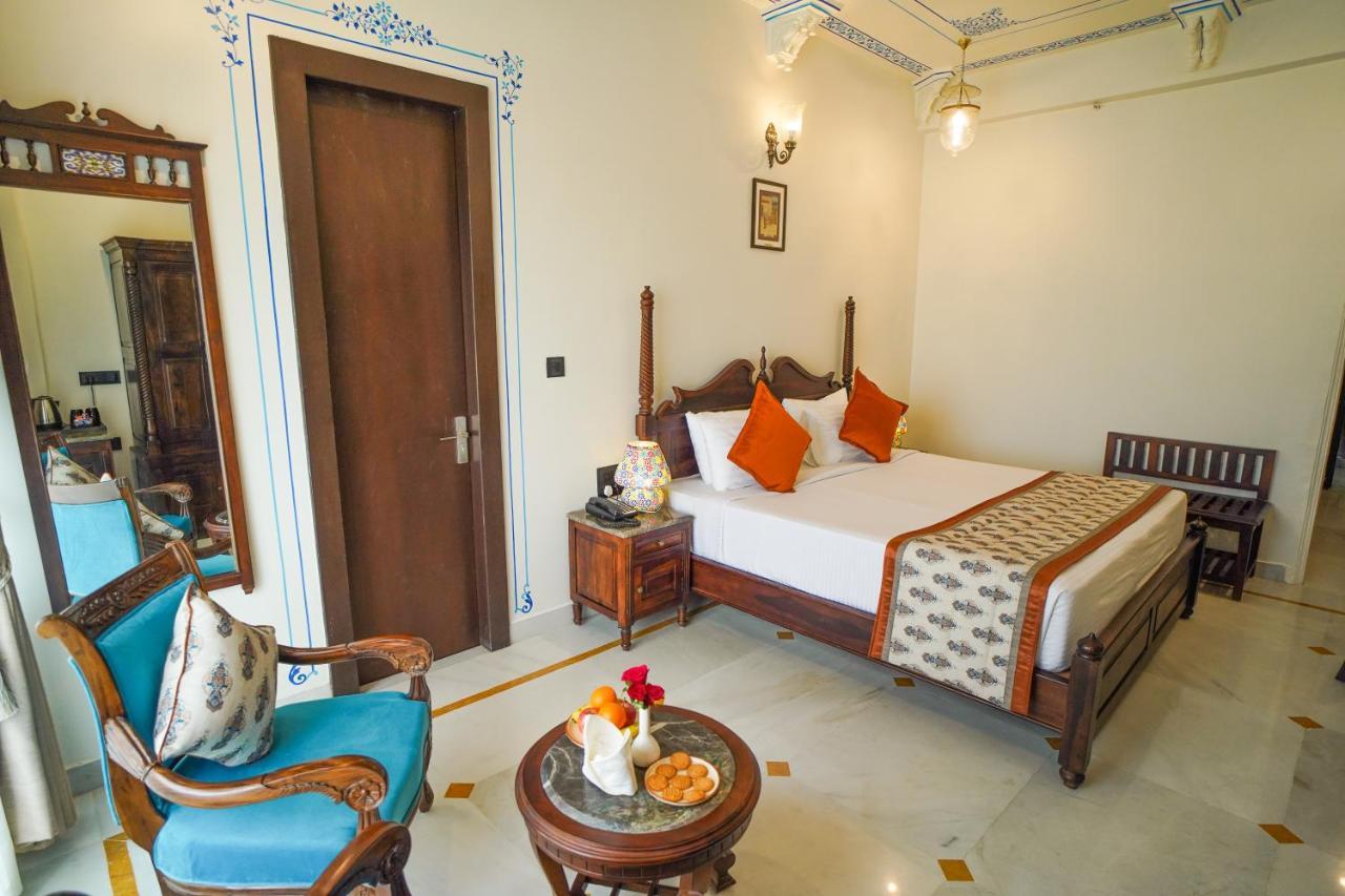 Resort The Amar Mahal By Trulyy 4*
