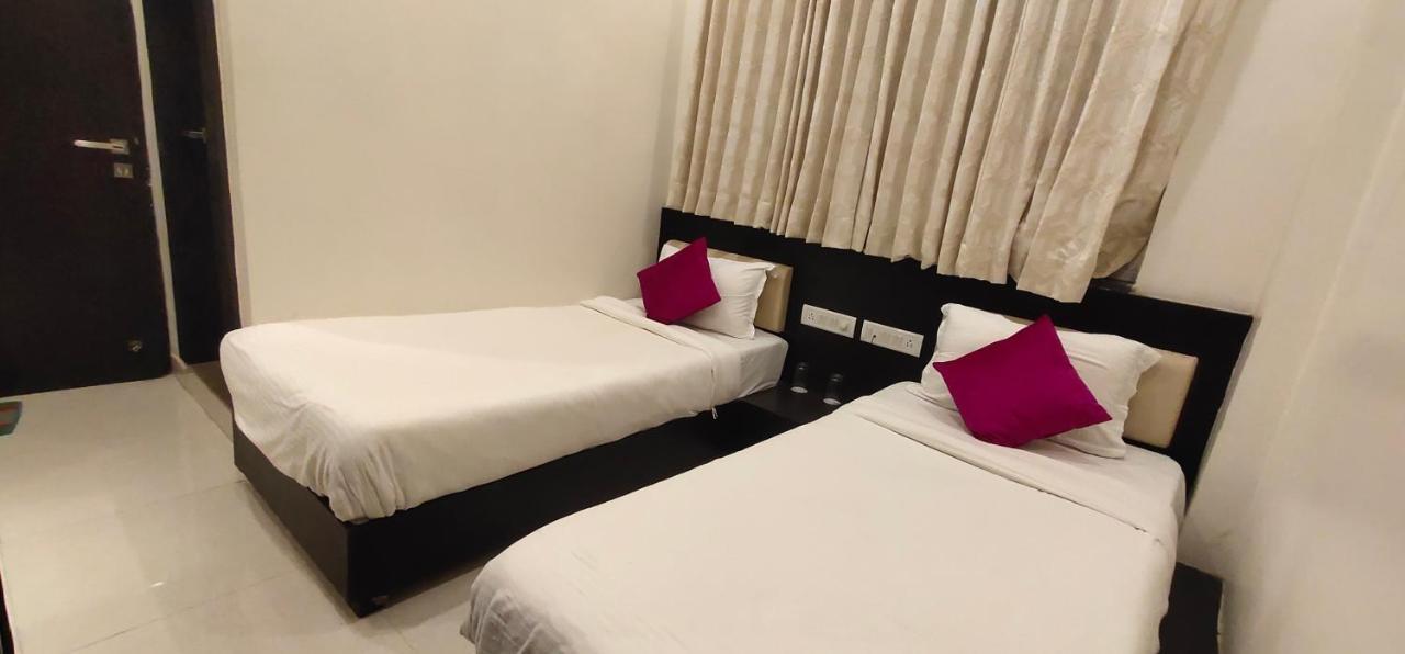 Suryansh Hotel 2*