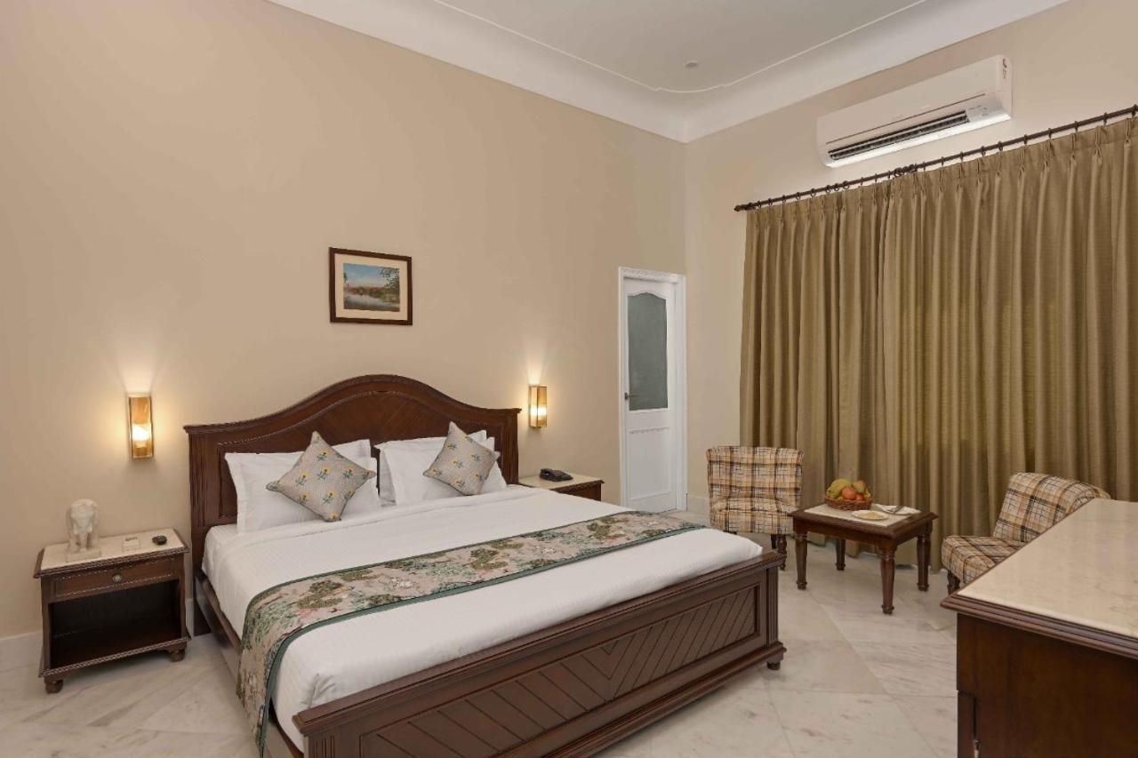 Hotel Boheda Manor - Luxury Retreat Udaipur