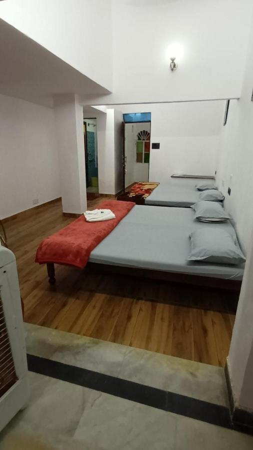 Bed & Breakfast Jag Niwas & Pure Veg Restaurant *