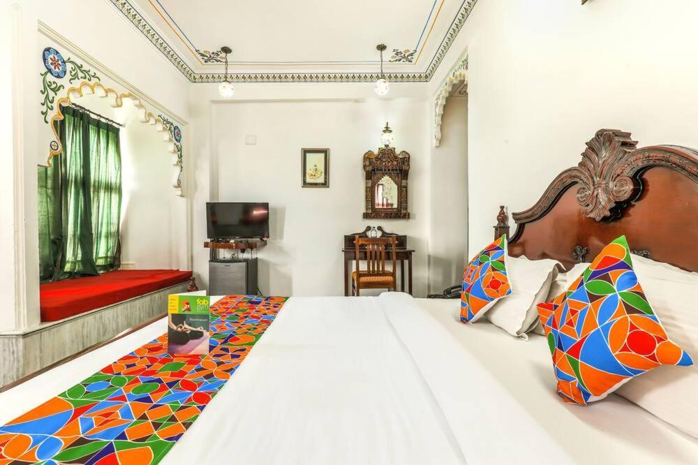 Pichola Haveli Hotel