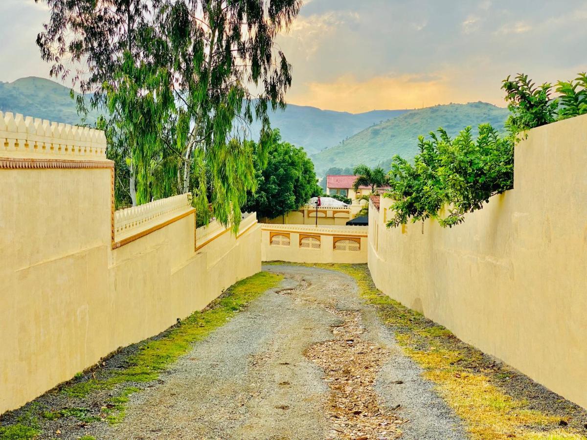 Hotel Aravali Valley 4*
